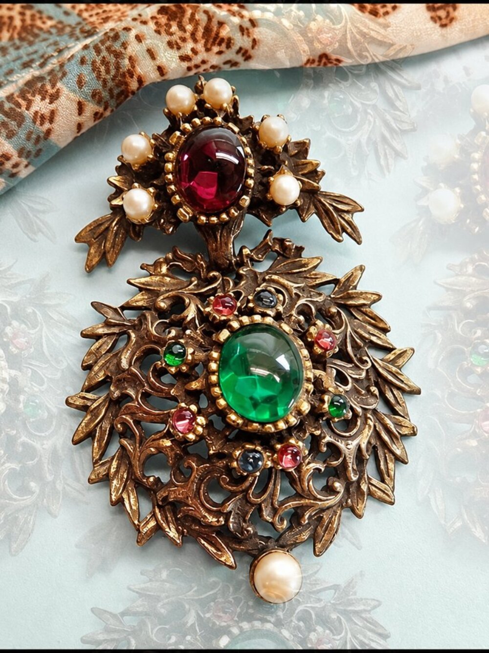 1950s FLORENZA Jeweled Renaissance Vintage Brooch or Pendant